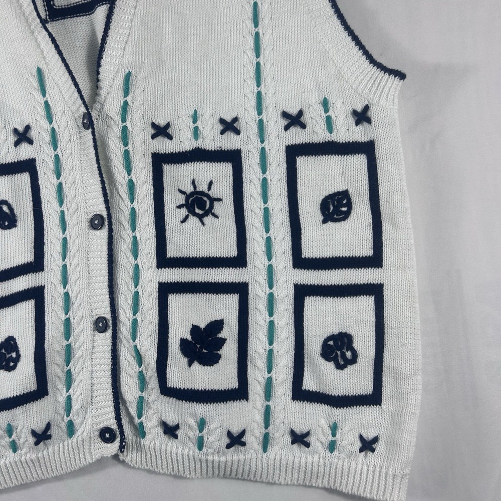 Vintage Knit Sweater Vest Size L Grandmacore White Button Up Cottagecore Teacher - Picture 4 of 8